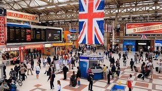 A Walk Through The London Victoria Station London England [upl. by Ahseyn764]